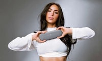 Celebrity-Endorsed Pill Speakers