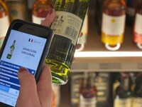 Informative Digital Beverage Labels Image 1