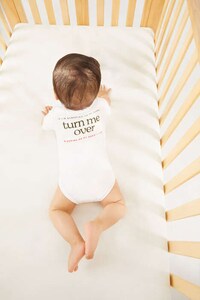 Safe Sleep-Enhancing Baby Bodysuits Image 2