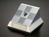 Micro-Sized Puzzle Toys Image 1
