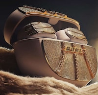 Star-Studded Tech Campaigns Image 7