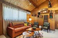 Horror-Themed Cabins Image 3