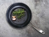 Durable Bio-Inert Skillets Image 2