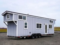 Compact Six-People Portable Homes Image 1