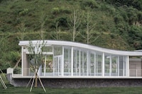 Glazed Pavilion Landscape Stations Image 2