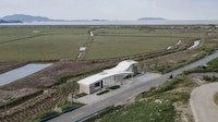 Glazed Pavilion Landscape Stations Image 3