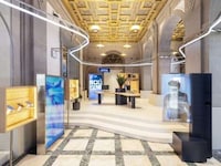 Futuristic Interactive Retail Designs Image 3