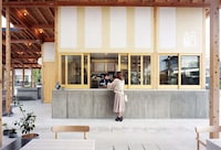 Parkside Riverport Sweets Cafes Image 2