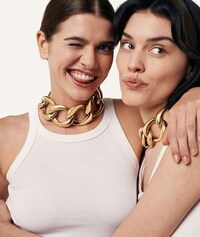 Elegantly Timeless Jewelry Essentials Image 3