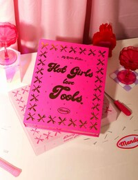 Book-Shaped Toolkits Image 2