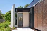 Courtyard-Style Californian Homes Image 2