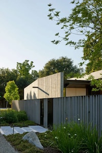 Courtyard-Style Californian Homes Image 3