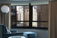 Centralized Metropolitan Hotels Image 1