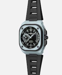 Bold Blue-Hued Illumination Watches Image 3