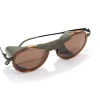 70s-Style Sport Sunglasses Image 3
