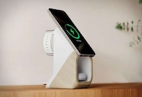 Space-Saving Smartphone Charger Hubs Image 1