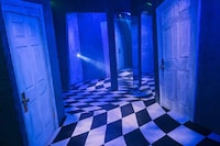 Film-Inspired Eerie Houses Image 3