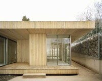 Urban Natural Expansive Buildings Image 2