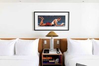 Modernized West Hollywood Hotels Image 3