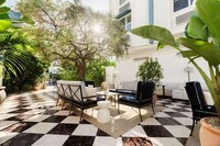 Modernized West Hollywood Hotels Image 8