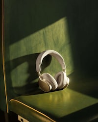 Luxe Repairable Stylish Headphones Image 2