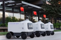 Adaptable Four-Wheeled Delivery Robots Image 1