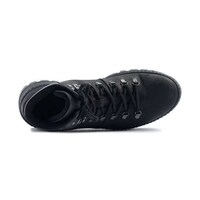 Minimalist Fashion Hiking Footwear Image 5