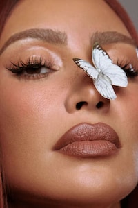 Mattifying Cream Lipsticks Image 3