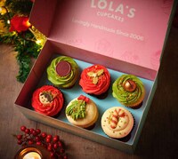 Nostalgic Festive Baked Goods Image 6