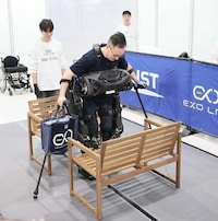 Self-Installing Exoskeletons Image 3