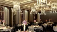 Lavish Hi-Tech Hotels Image 8