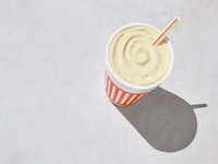 Minty Seasonal QSR Shakes Image 1