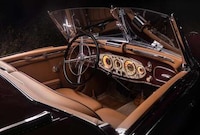 Nostalgic Luxury Cars Image 2