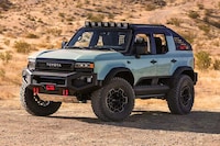 Adventure-Ready Open-Air SUVs Image 2