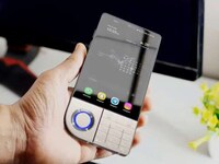 Retro-Futuristic Cellphone Designs Image 3