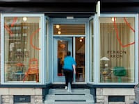 Vibrantly Designed Office Spaces Image 3