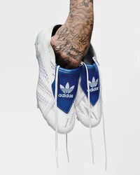 Athlete-Remixed Retro Football Boots Image 2