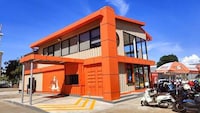 Convenience-Focused Pizza Brand Expansions Image 1