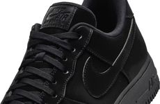 Stark Black Low-Cut Sneakers