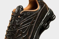 Impact-Absorption Leather Sneakers Image 1