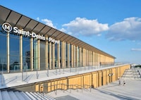 Vertical Wooden Louvre Stations