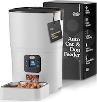 Portion Control Pet Feeders Image 1