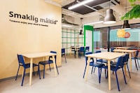 Standalone Retailer Restaurants Image 1