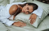Refreshing Mint-Infused Bed Sheets Image 2
