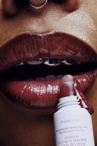 Açai-Flavored Lip Balms Image 2