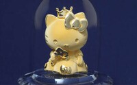 Solid Gold Character Figurines Image 1
