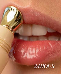 Ceramide-Based Lip Balms Image 2