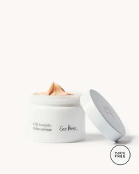 Hydrating Wild Tomato-Inspired Creams Image 2