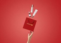 Luxurious Skincare Holiday Sets Image 3