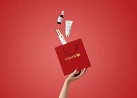 Luxurious Skincare Holiday Sets Image 6
